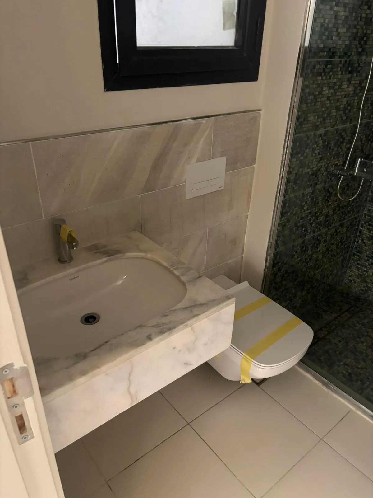  for sale in June in  of 0 m² with 0 bedrooms