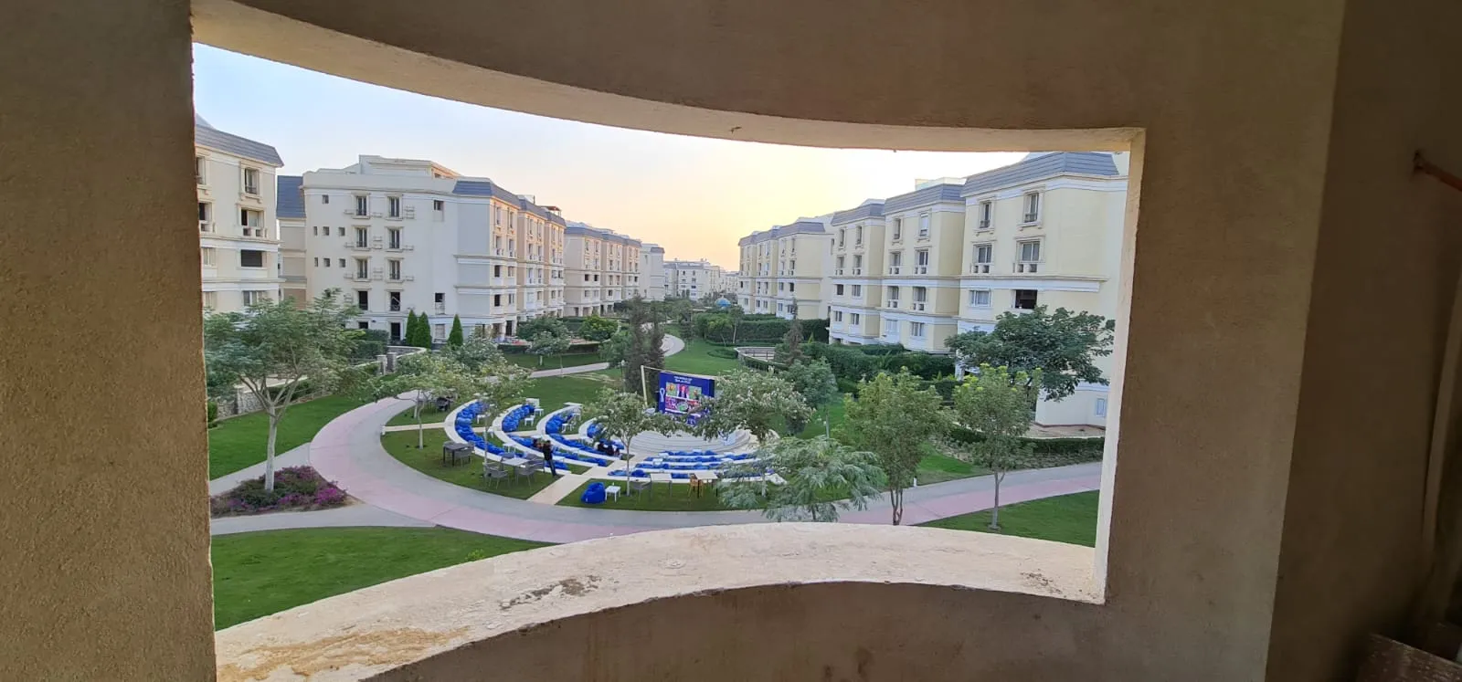 Apartment for sale in Mountain View Hyde Park in New Cairo of 274 m² with 4 bedrooms