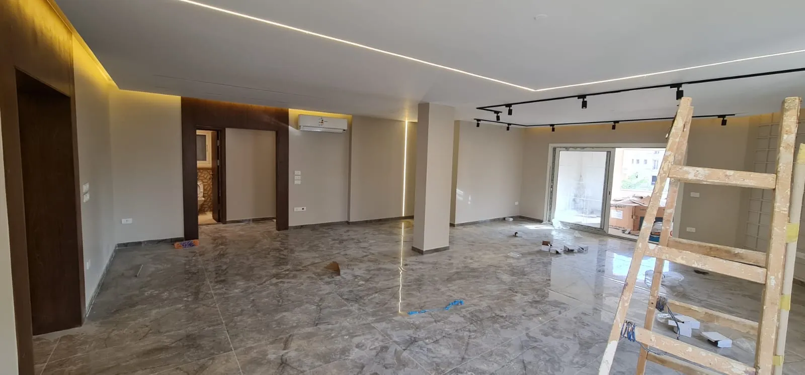 Apartment for sale in Mountain View Hyde Park in New Cairo of 274 m² with 4 bedrooms