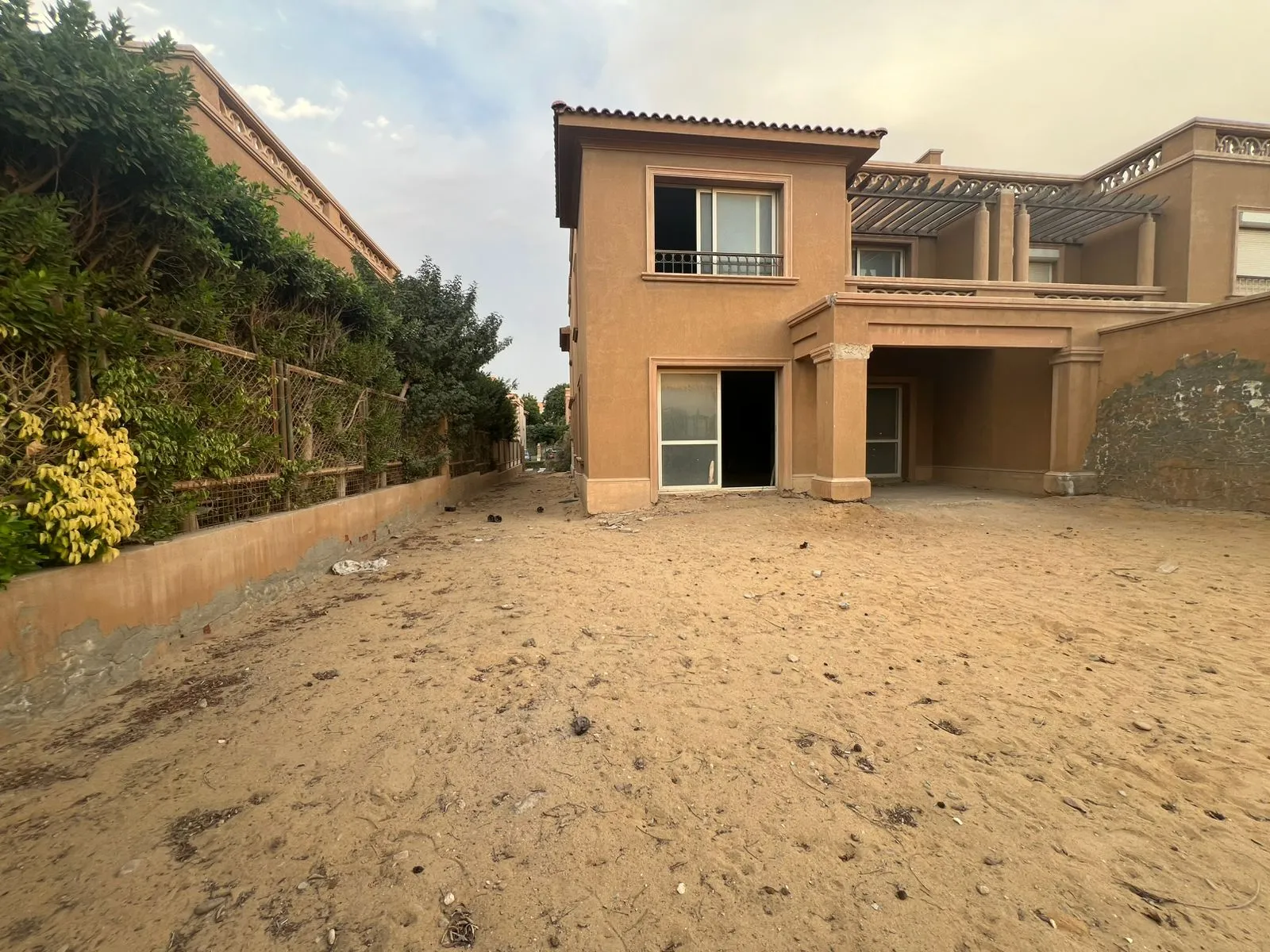 Twinhouse for sale in Bellagio in New Cairo of 350 m² with 5 bedrooms
