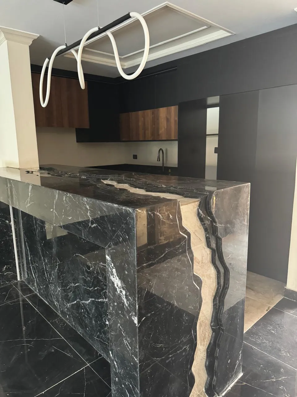  للبيع في ازار القاهرة الجديدة في  بمساحة 0 م² تتكون من 0 غرف