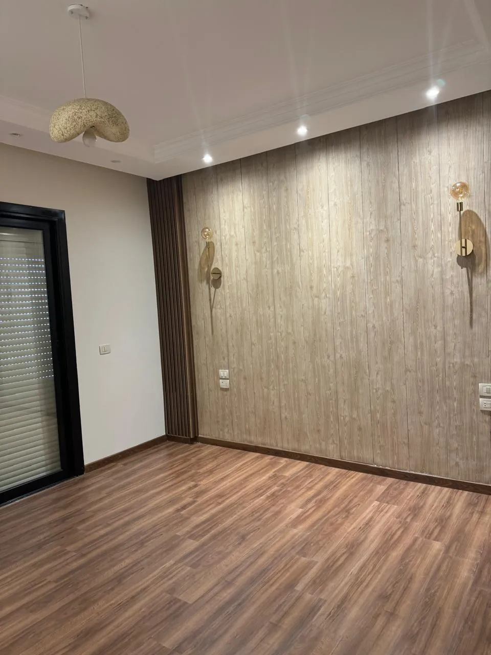  للبيع في ازار القاهرة الجديدة في  بمساحة 0 م² تتكون من 0 غرف