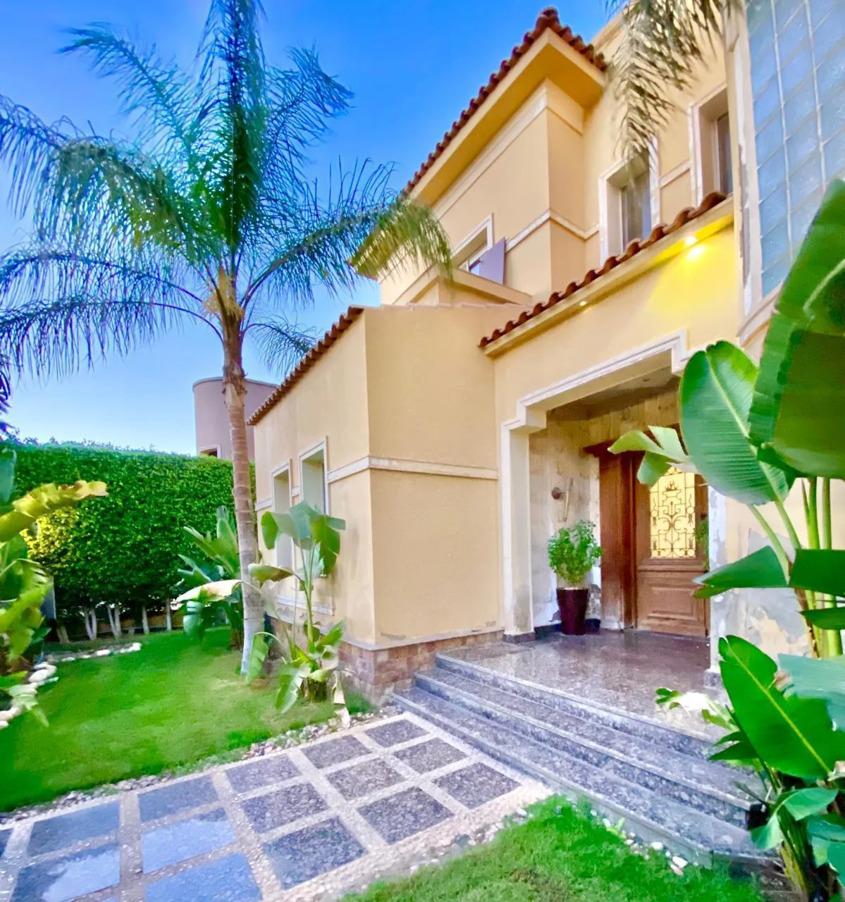 Villa for sale in Hayah Residence in New Cairo of 400 m² with 4 bedrooms