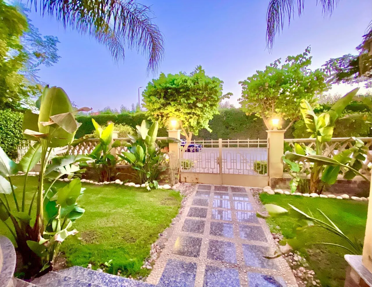 Villa for sale in Hayah Residence in New Cairo of 400 m² with 4 bedrooms