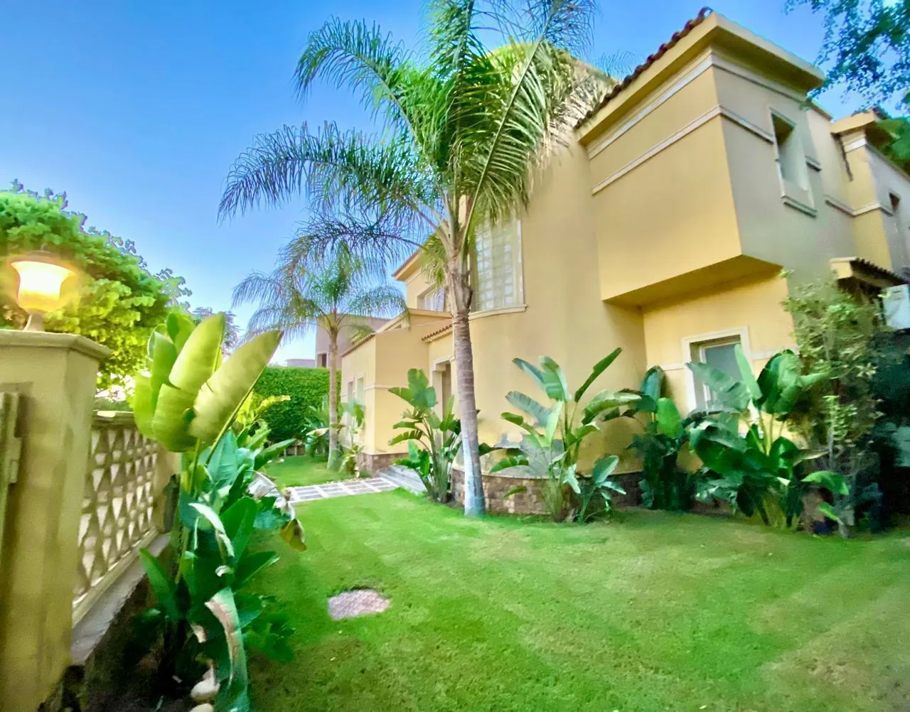 Villa for sale in Hayah Residence in New Cairo of 400 m² with 4 bedrooms