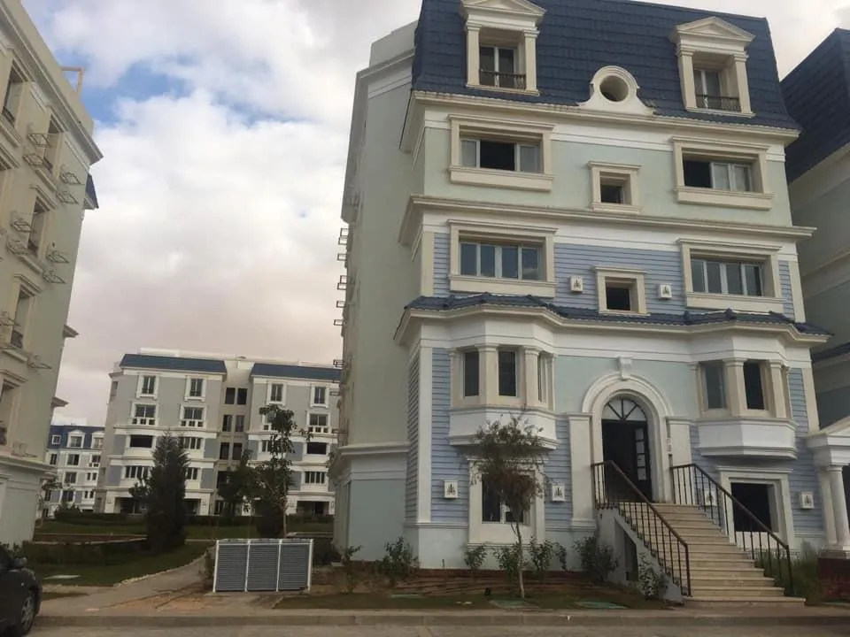 Duplex for sale in Mountain View Hyde Park in New Cairo of 234 m² with 3 bedrooms