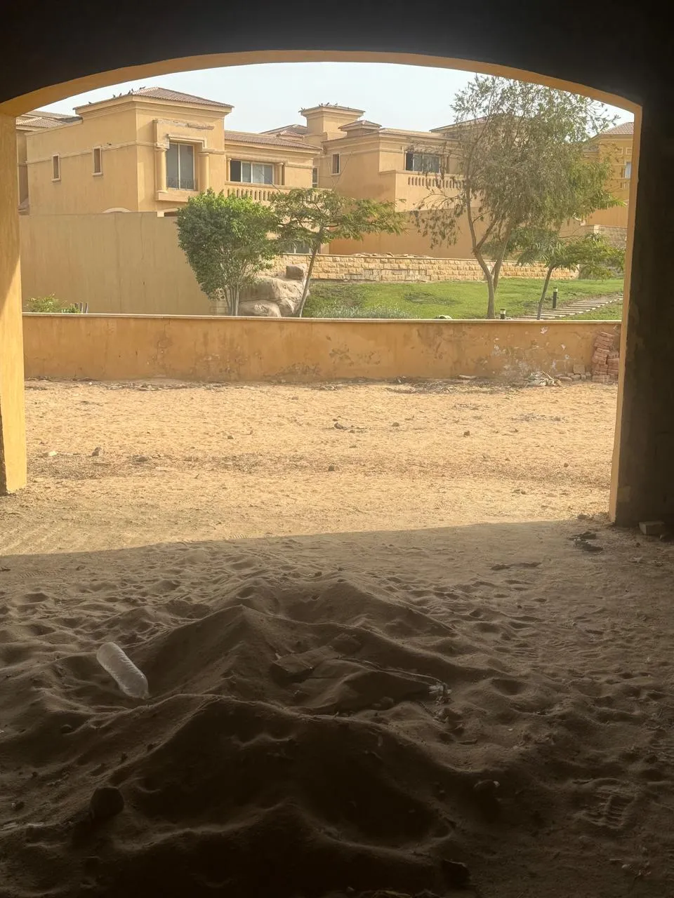 Villa for sale in Royal Meadows Sheikh Zayed in El Sheikh Zayed of 640 m² with 5 bedrooms