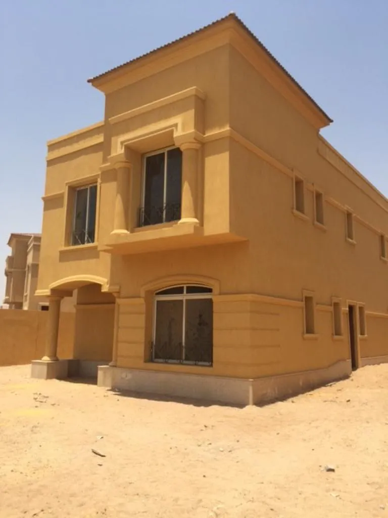 Villa for sale in Royal Meadows Sheikh Zayed in El Sheikh Zayed of 640 m² with 5 bedrooms