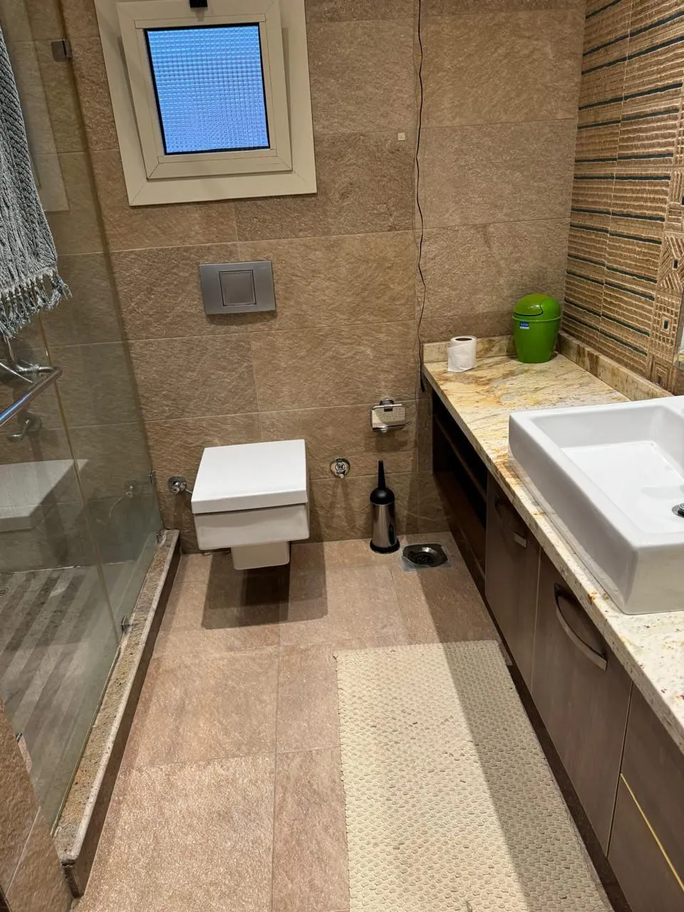 Villa for sale in Tiba in New Cairo of 380 m² with 5 bedrooms