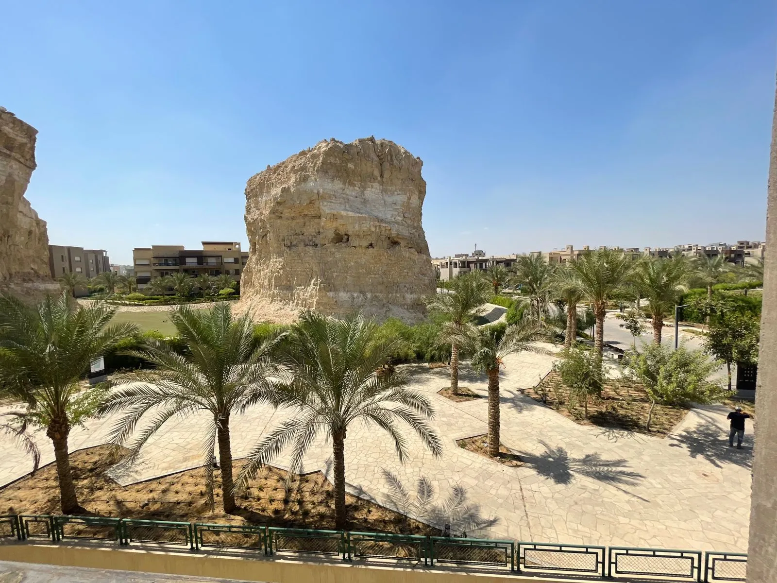 للبيع في نيو جيزة في بمساحة 0 م² تتكون من 0 غرف