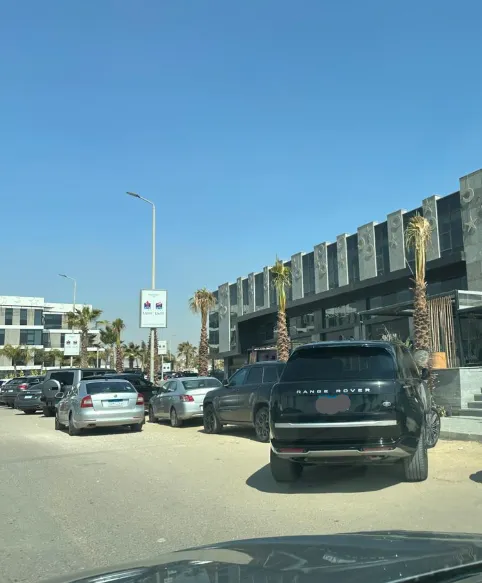 للبيع في هيل تاون في بمساحة 0 م² تتكون من 0 غرف