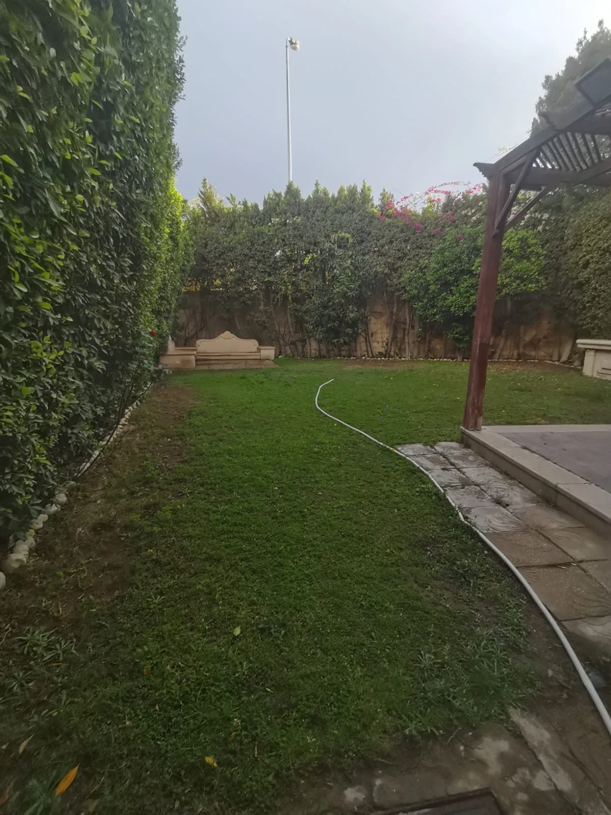 Twinhouse for sale in Hadayek el Mohandesin in El Sheikh Zayed of 235 m² with 4 bedrooms
