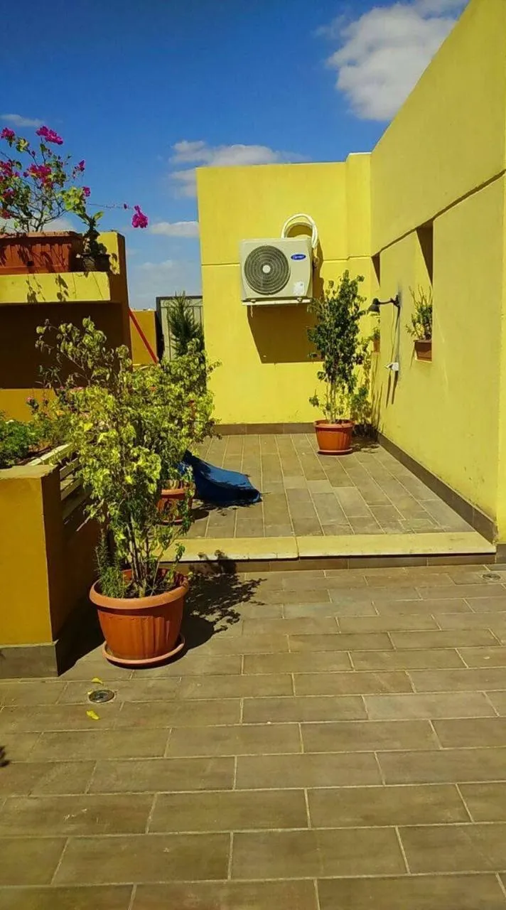 Penthouse for sale in Jewar Sheikh Zayed in 6th of October City of 270 m² with 4 bedrooms