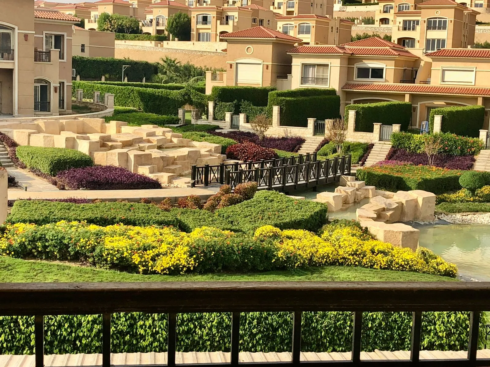  للبيع في ستون بارك في  بمساحة 0 م² تتكون من 0 غرف