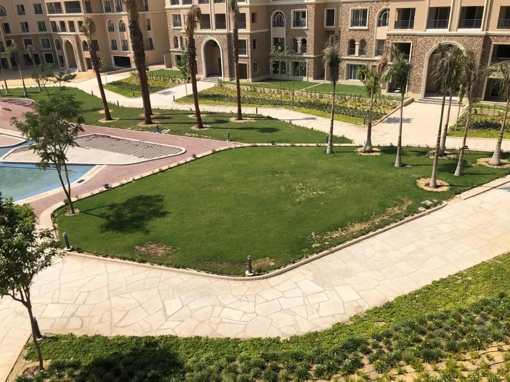  للبيع في ناينتي افينيو في  بمساحة 0 م² تتكون من 0 غرف