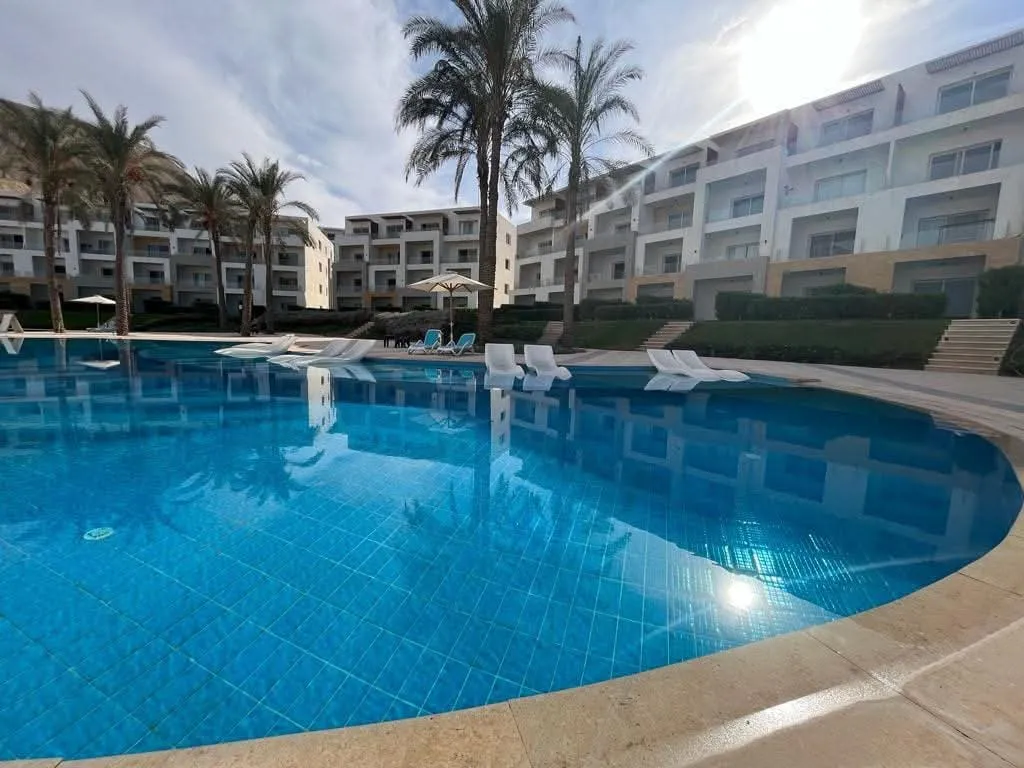 Chalet for sale in The Groove in Ain Sokhna of 120 m² with 2 bedrooms