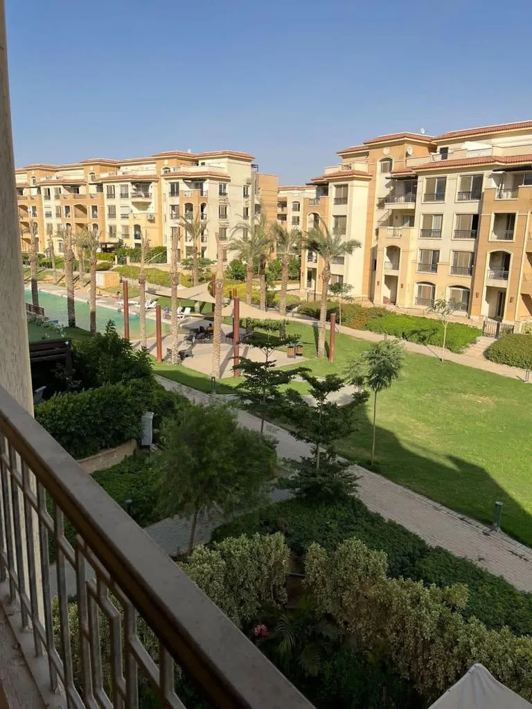 Penthouse for sale in Stone Residence in New Cairo of 220 m² with 3 bedrooms