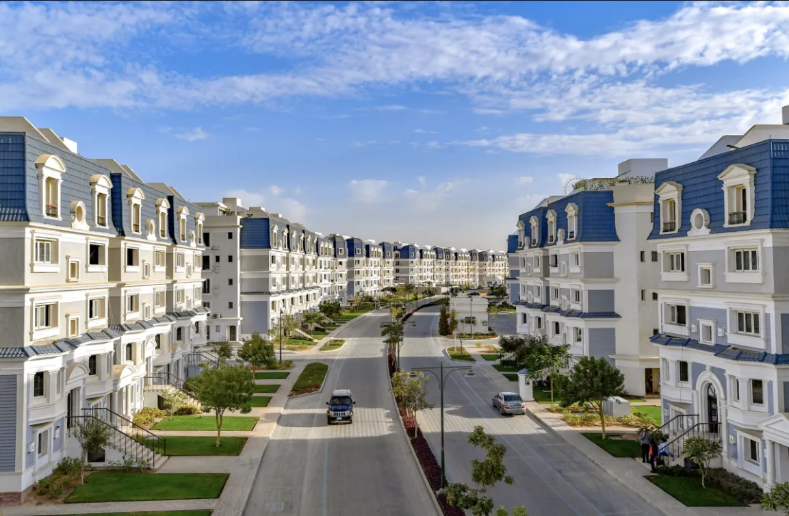 Duplex for sale in Mountain View Hyde Park in New Cairo of 305 m² with 4 bedrooms