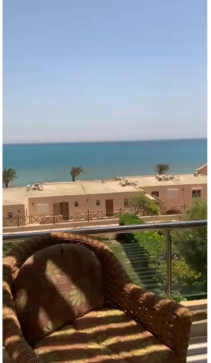 Chalet for sale in Laguna Bay in Ain Sokhna of 62 m² with 1 bedrooms