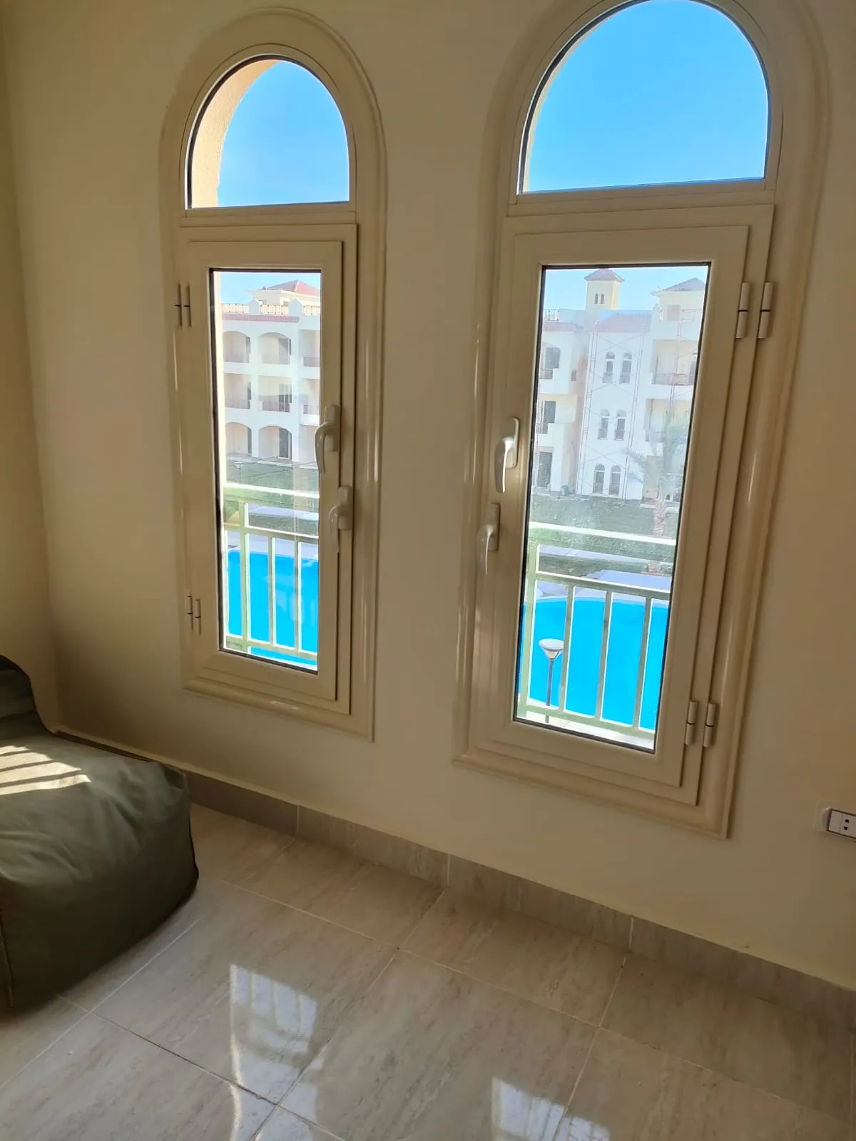  للبيع في لاسيرينا السخنة في  بمساحة 0 م² تتكون من 0 غرف