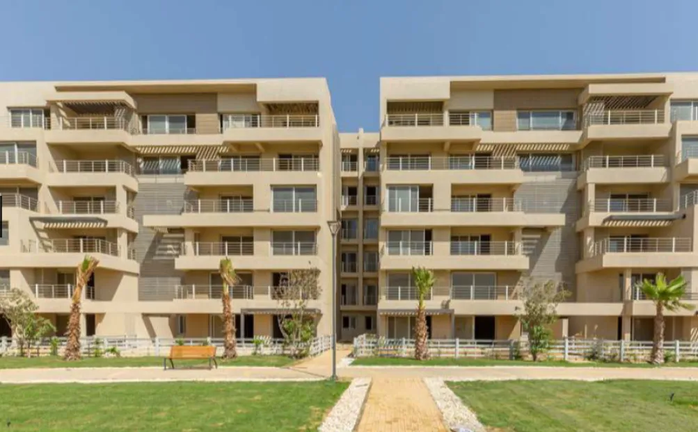 Apartment for sale in Capital Gardens in New Cairo of 163 m² with 2 bedrooms