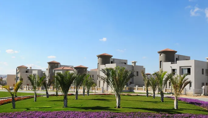 Townhouse for sale in Palm Hills Golf Extension in 6th of October City of 355 m² with 4 bedrooms