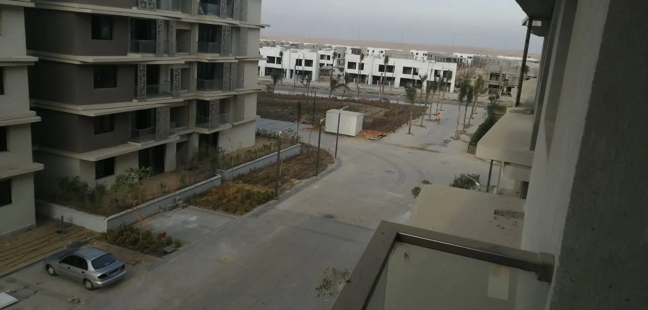 للبيع في بادية في بمساحة 0 م² تتكون من 0 غرف