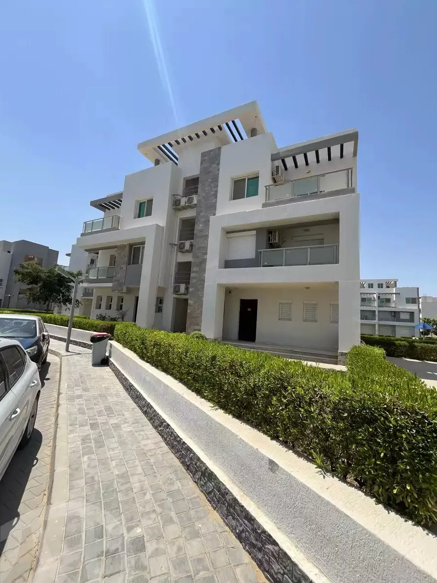 Chalet for sale in Aroma in Ain Sokhna of 115 m² with 2 bedrooms