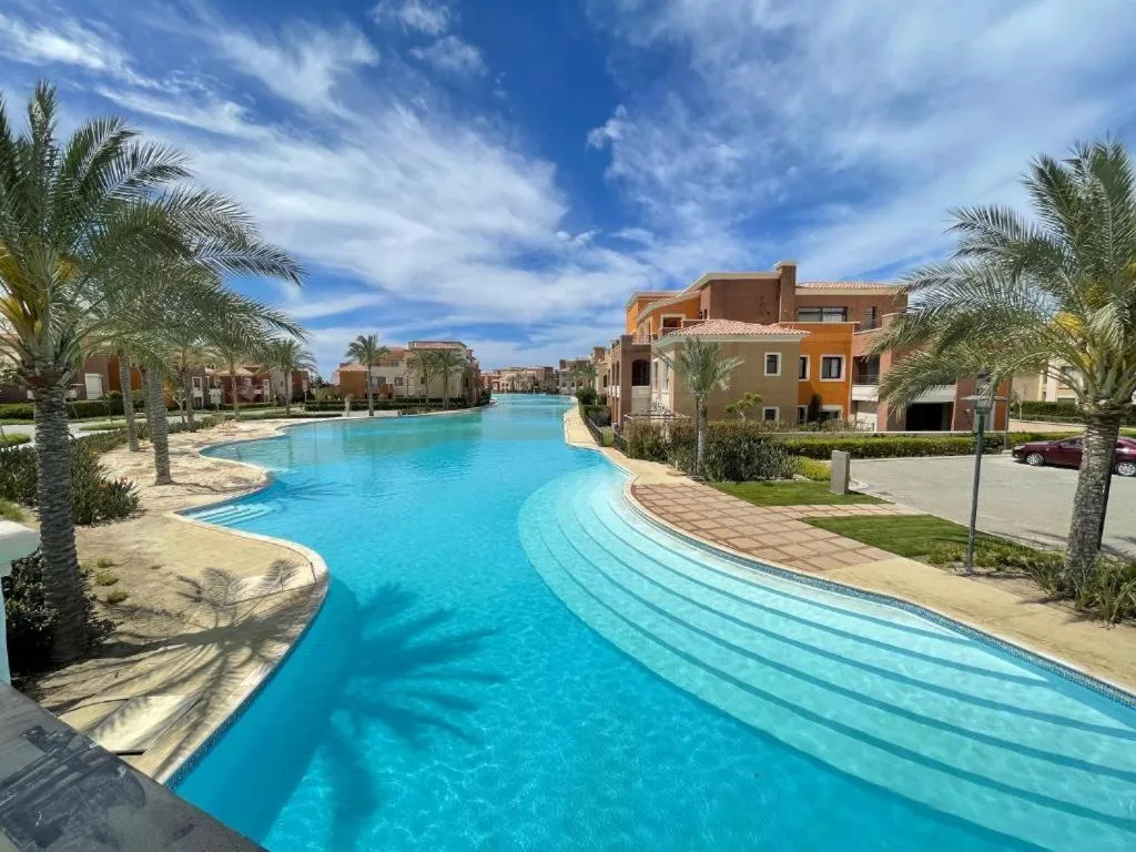 Chalet for sale in Marassi in Sidi Abdel Rahman of 124 m² with 2 bedrooms