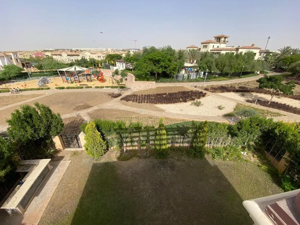 Villa for sale in Mivida in New Cairo of 500 m² with 6 bedrooms