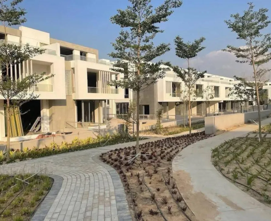 Townhouse for sale in Joulz in 6th of October City of 252 m² with 3 bedrooms