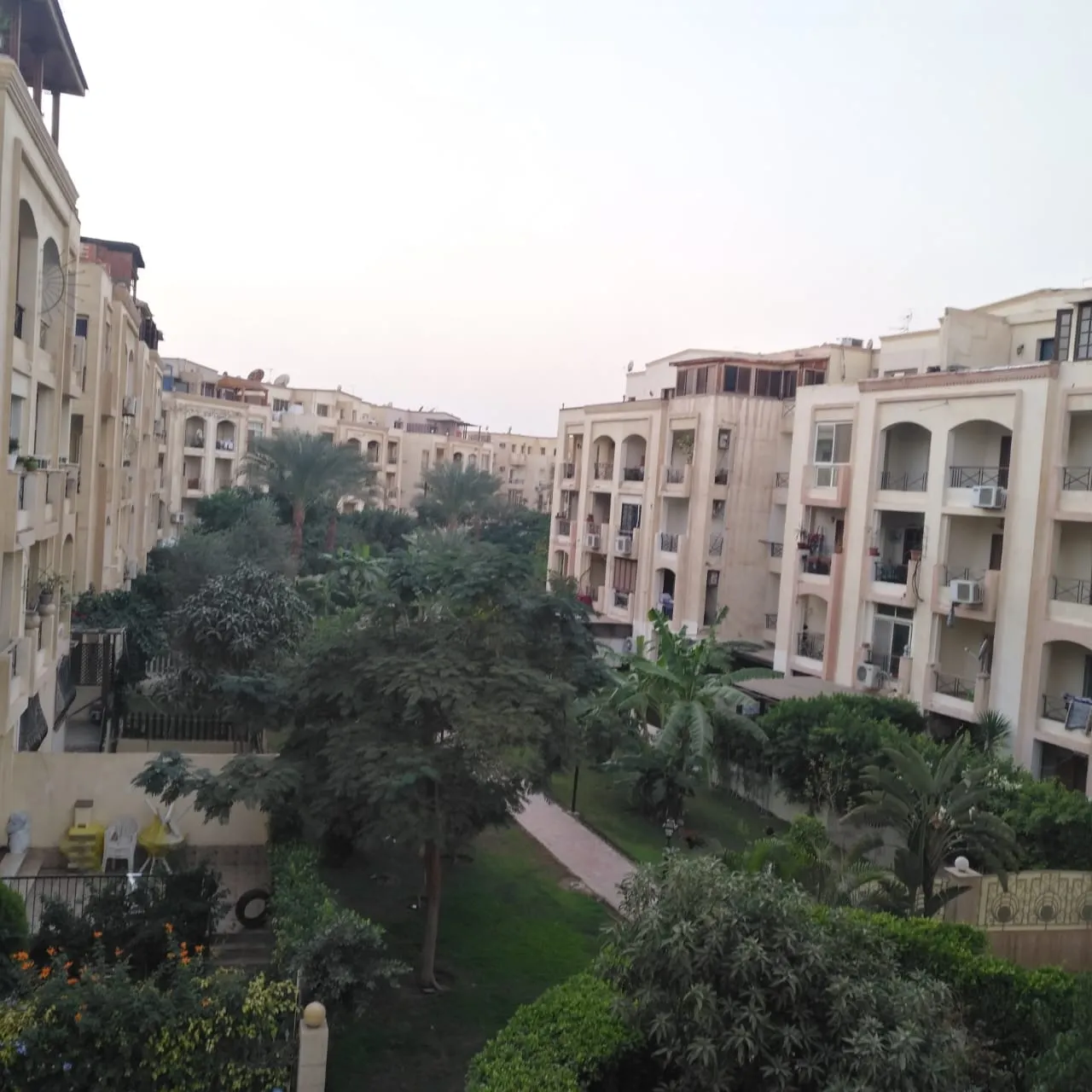 Apartment for sale in Hadayek el Mohandesin in El Sheikh Zayed of 140 m² with 2 bedrooms