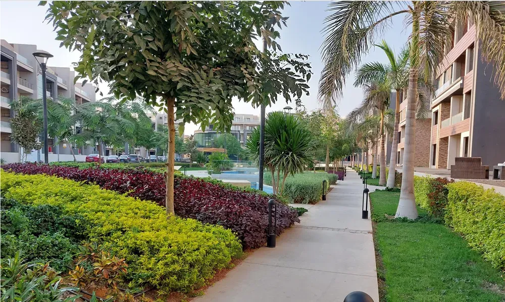 Apartment for sale in Midtown New Cairo in South Investors of 180 m² with 2 bedrooms