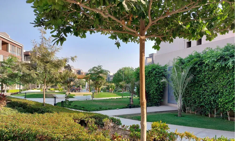Apartment for sale in Midtown New Cairo in South Investors of 180 m² with 2 bedrooms