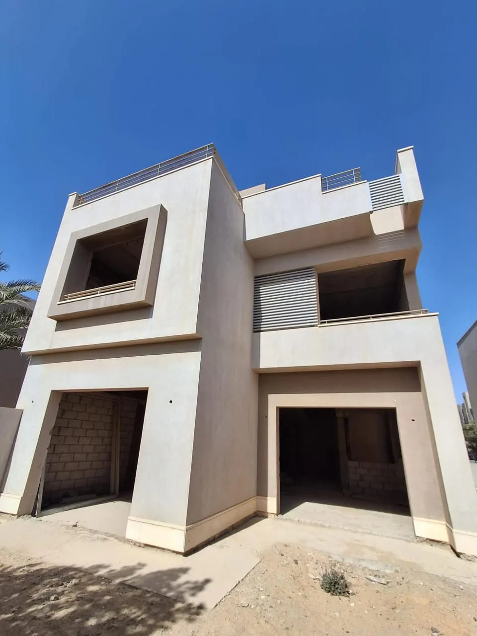 Villa for sale in Village Garden Katameya in New Cairo of 360 m² with 4 bedrooms