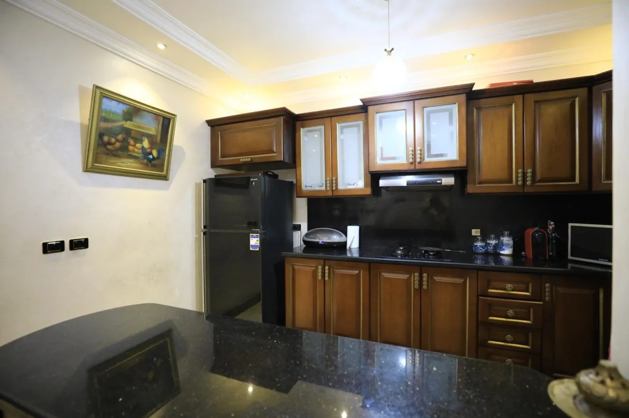 Villa for sale in Royal City in El Sheikh Zayed of 530 m² with 6 bedrooms
