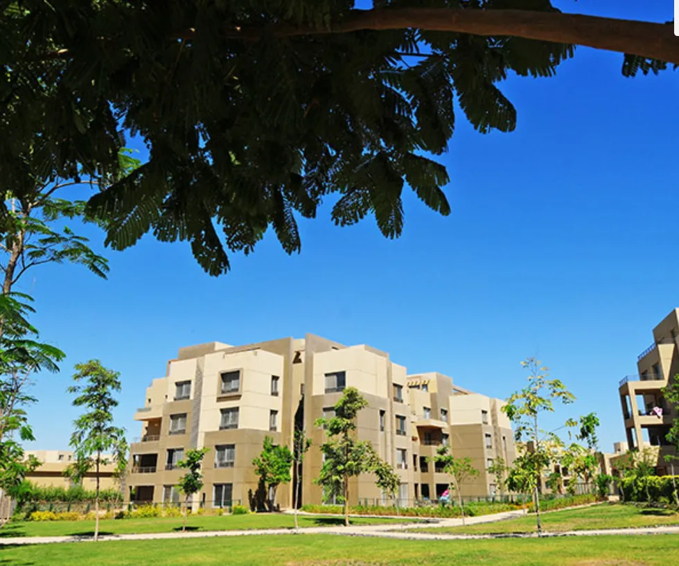 Townhouse for sale in Palm Parks in 6th of October City of 357 m² with 3 bedrooms