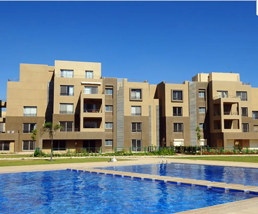Townhouse for sale in Palm Parks in 6th of October City of 357 m² with 3 bedrooms