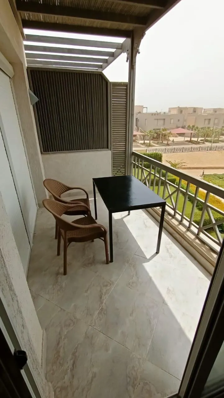 للبيع في عين باي في بمساحة 0 م² تتكون من 0 غرف