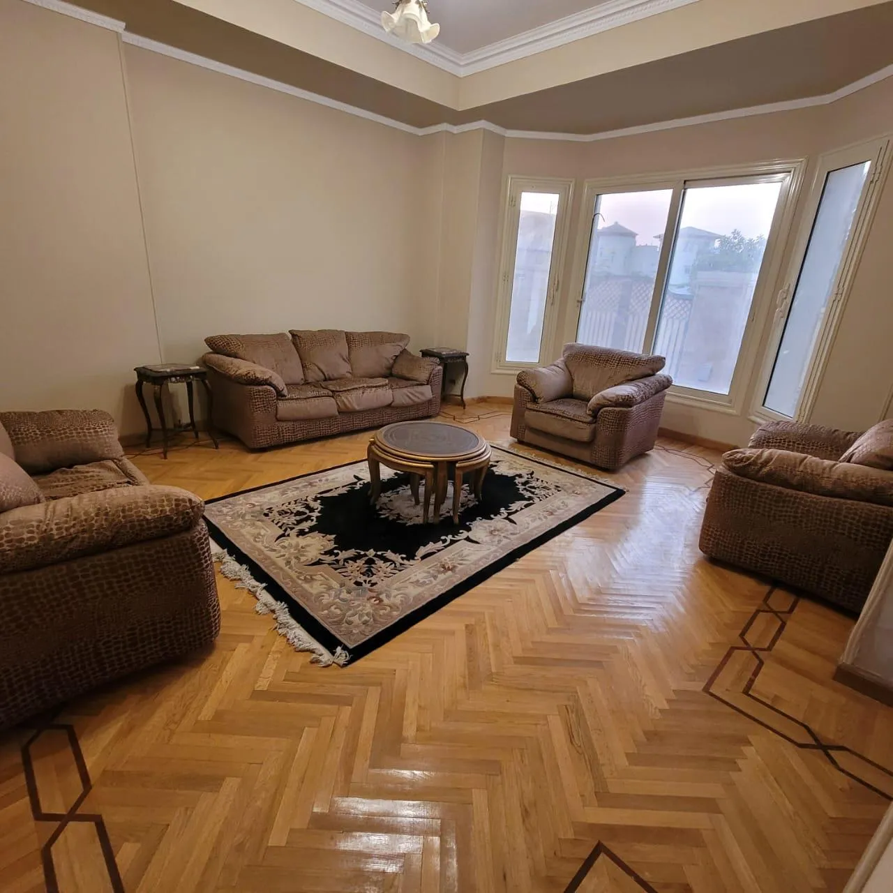 Villa for sale in Royal City in El Sheikh Zayed of 1400 m² with 12 bedrooms