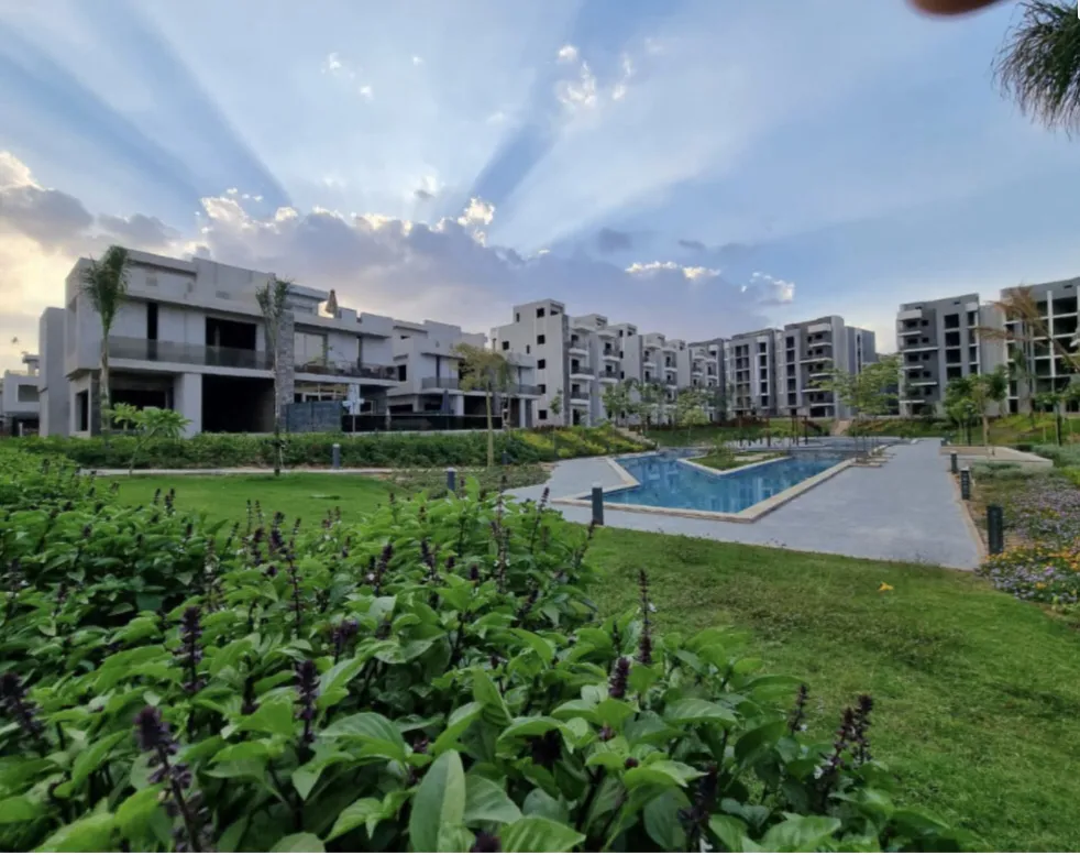 Apartment for sale in Sun Capital in October Gardens of 127 m² with 3 bedrooms