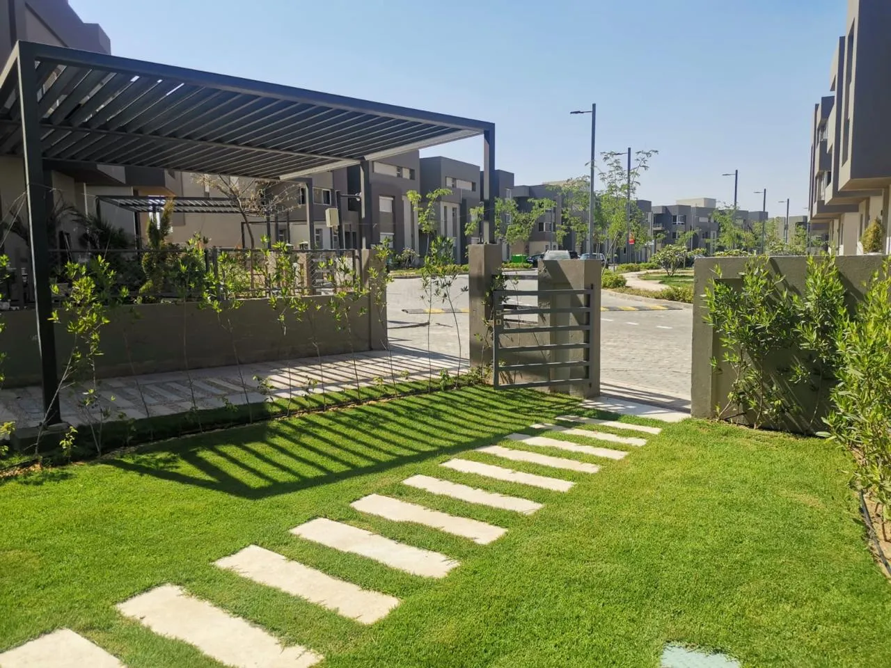 Twinhouse for sale in Etapa in El Sheikh Zayed of 306 m² with 3 bedrooms