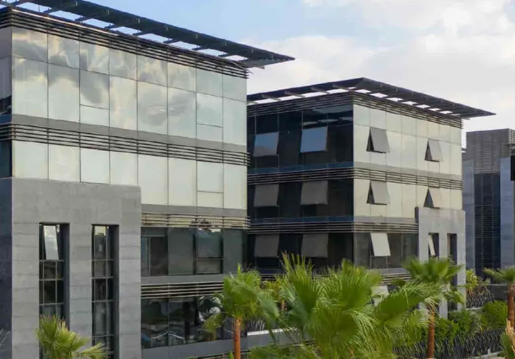Building for sale in Cairo Business Park in New Cairo of 1300 m² with 0 bedrooms