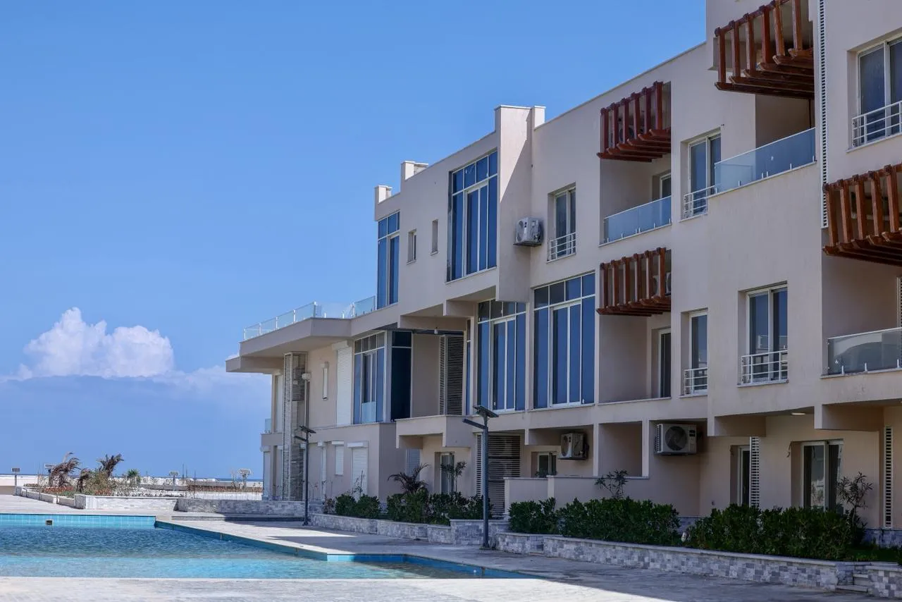 Chalet for sale in Direction White in Ras El Hekma of 106 m² with 2 bedrooms