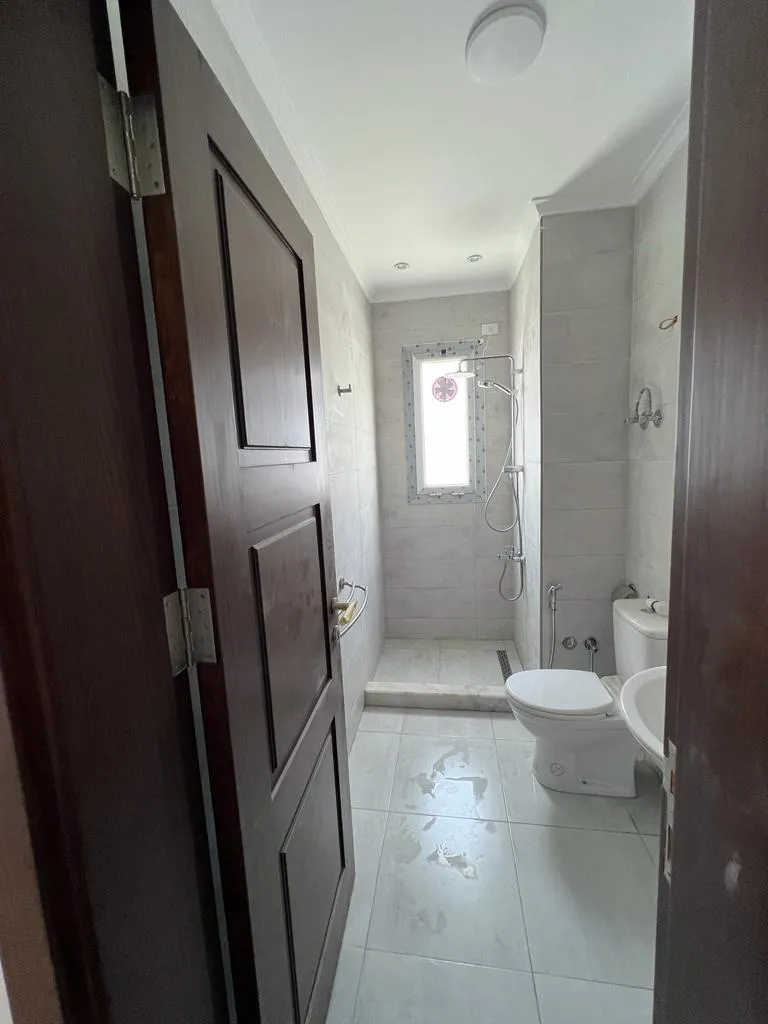Apartment for sale in Hyde Park in 6th settlement of 156 m² with 2 bedrooms