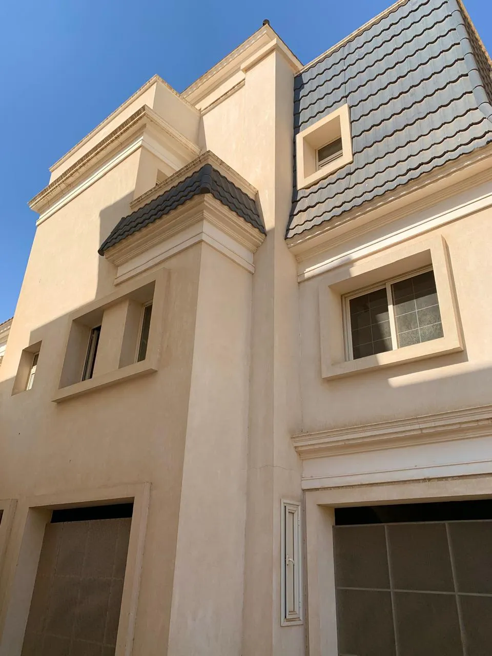 Villa for sale in Mountain View Chillout Park in Northern Expansion of 290 m² with 4 bedrooms