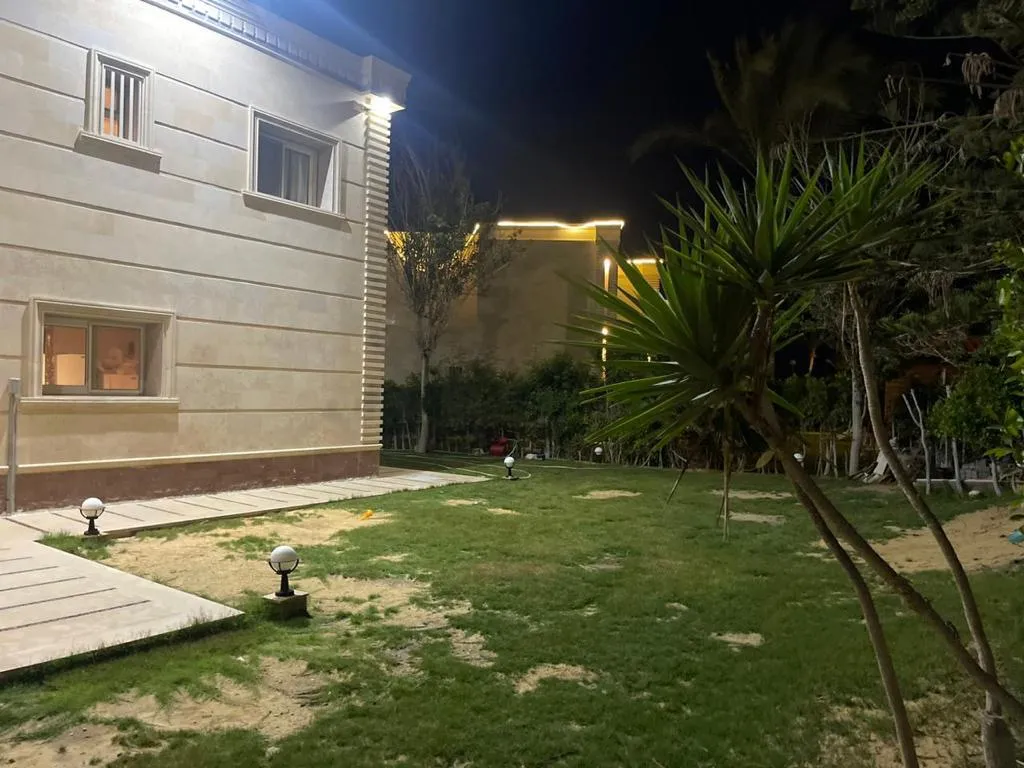 للبيع في مارينا 5 في بمساحة 0 م² تتكون من 0 غرف