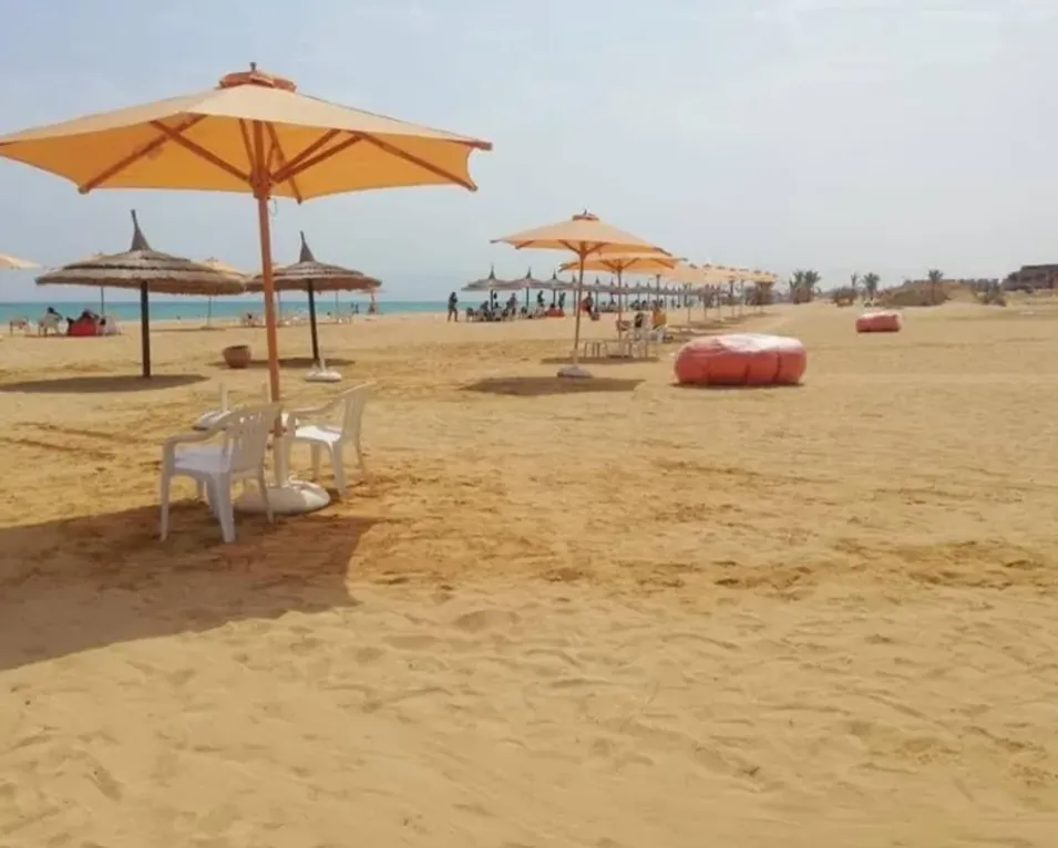 Chalet for sale in Cape Bay Blumar Lasirena in Ain Sokhna of 80 m² with 2 bedrooms