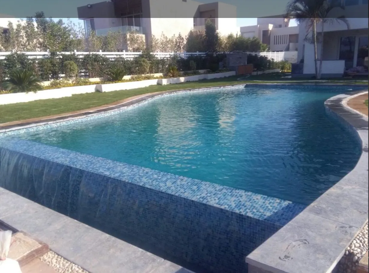 Villa for sale in Hacienda Bay in Sidi Abdel Rahman of 360 m² with 4 bedrooms