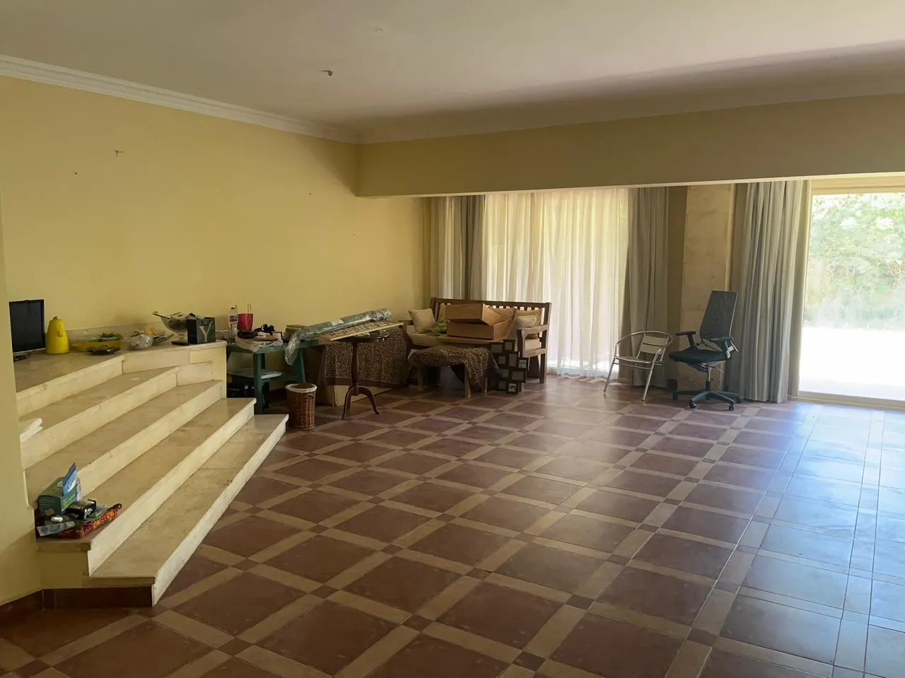 Duplex for sale in Hadayek el Mohandesin in El Sheikh Zayed of 180 m² with 3 bedrooms